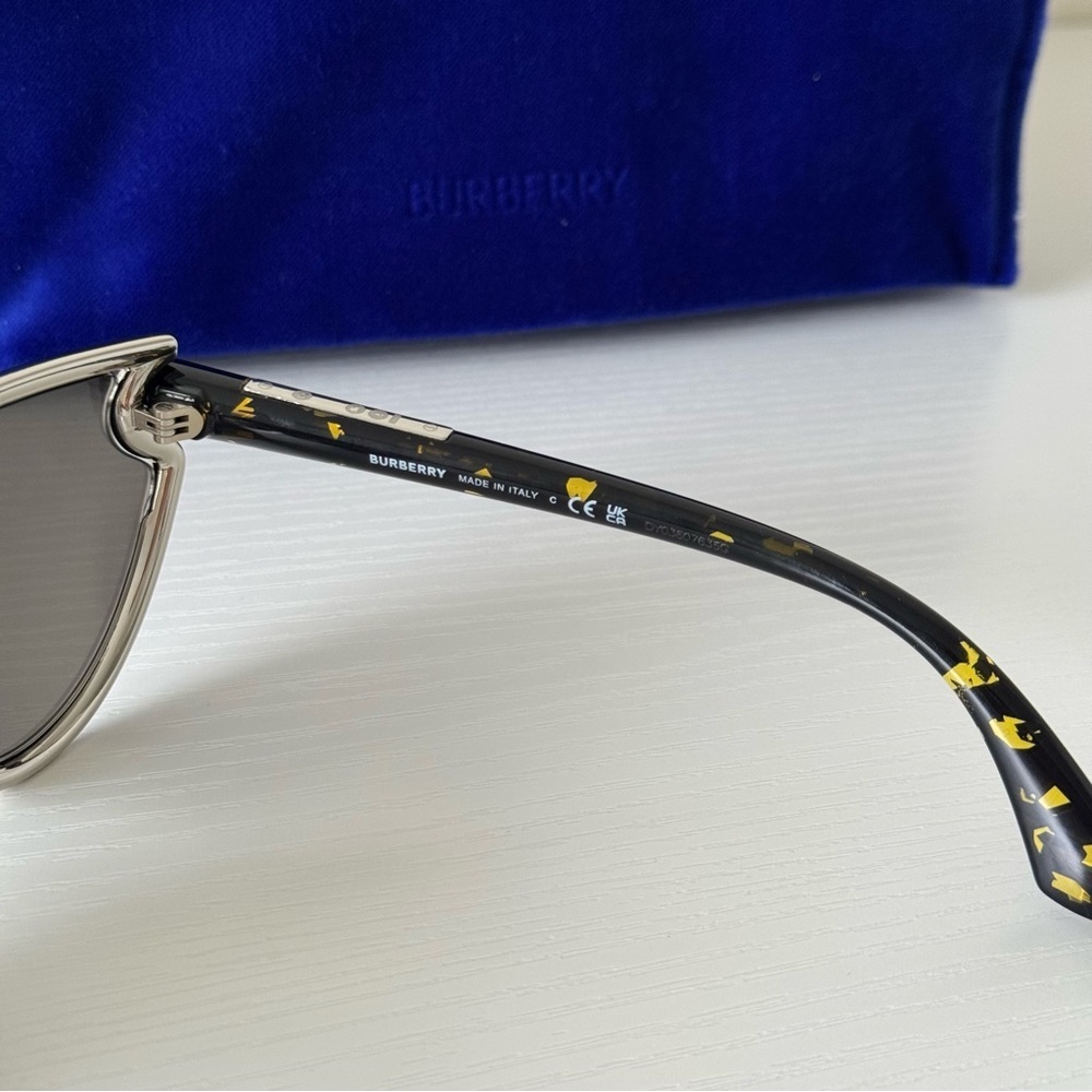 New! Burberry Sunglasses B 3152 1005/6G Metallic Silver Mirror, Authentic - Picture 13 of 16